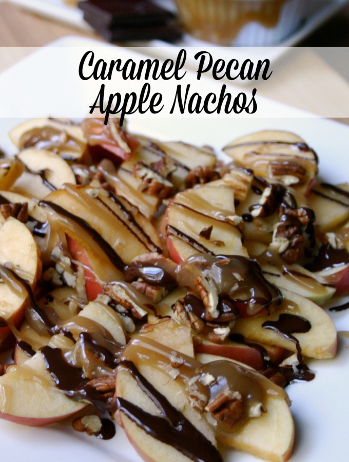 Caramel Pecan Apple Nachos | Feel Great in 8 - You won't believe these apple nachos are HEALTHY! With sugar-free caramel sauce and dark chocolate, you can enjoy this delicious snack guilt-free! #healthy #snack #dessert