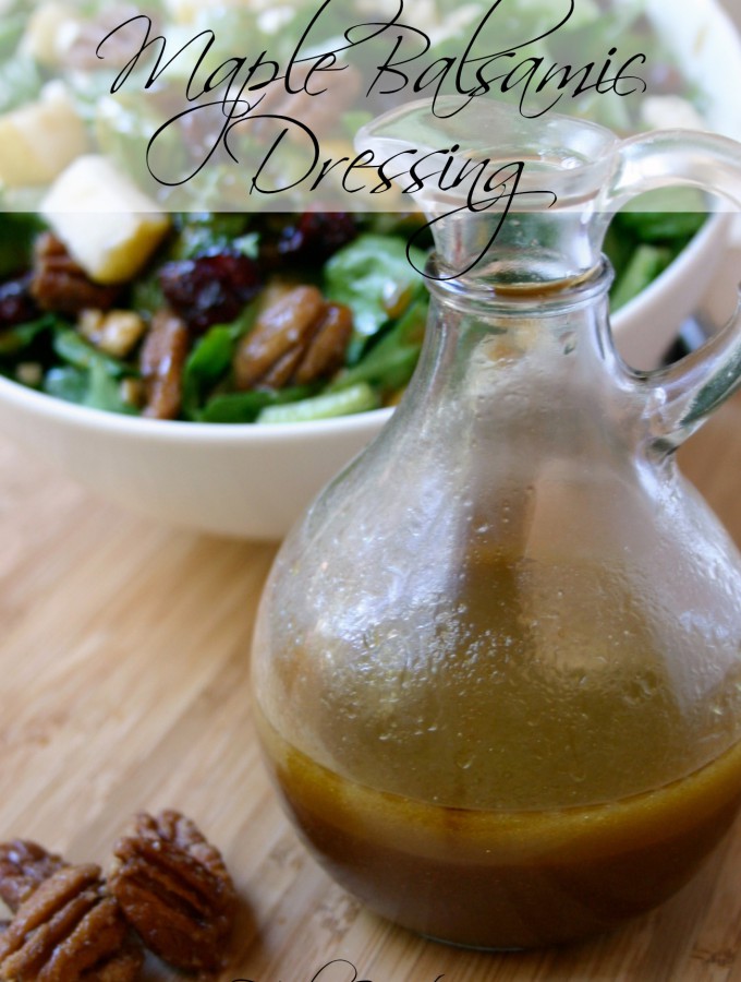 Homemade Maple Balsamic Salad Dressing - This healthy dressing perfectly combines tangy balsamic vinegar and sweet maple syrup! Delicious on a fresh fall salad! | Feel Great in 8 #healthy #recipe