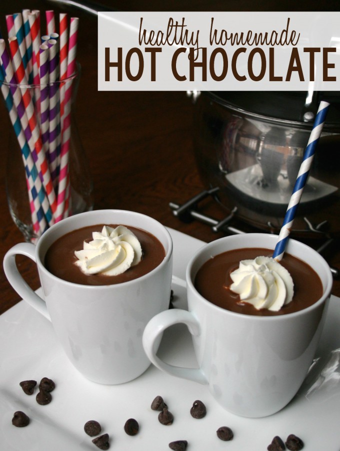 This delicious Homemade Hot Chocolate is clean eating, low-calorie, refined sugar free, and loaded with healthy cocoa! | Feel Great in 8