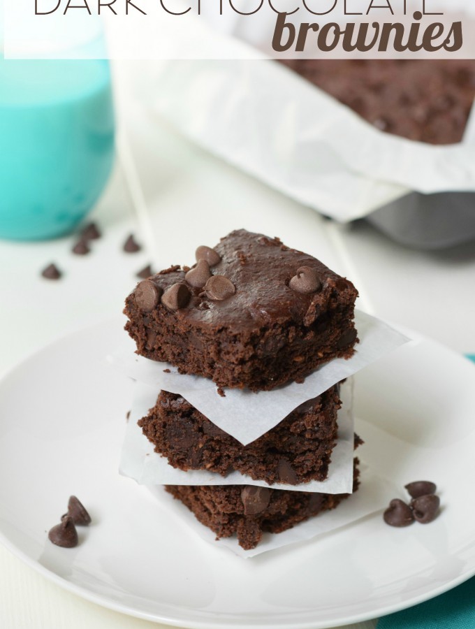 These Dark Chocolate Brownies are fudgy and delicious, but they are also a guilt-free, clean eating dessert! No flour, oil, or refined sugar, and no weird beans or veggies! | Feel Great in 8 - Healthy Real Food Recipes
