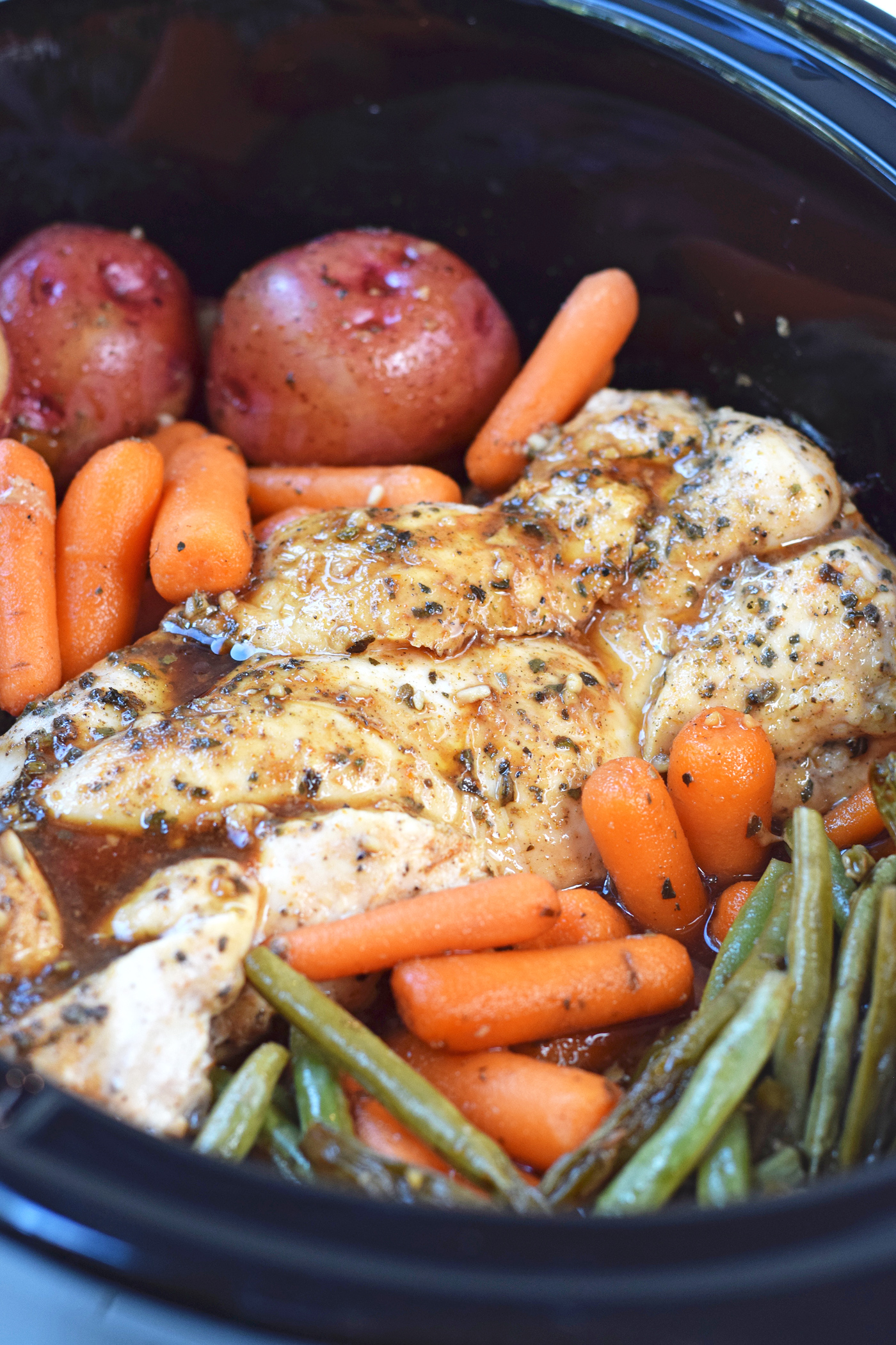 Slow Cooker Honey Garlic Chicken and Veggies - Damn Delicious