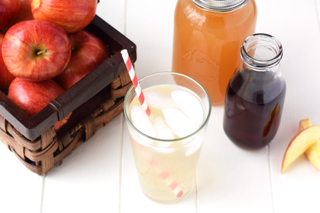 Simple-Homemade-Drink-to-Stop-Sugar-Cravings-3